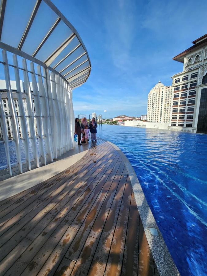 Nusa Luxurious Suite โกตาบารู ภายนอก รูปภาพ