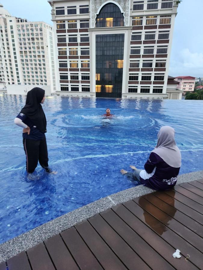 Nusa Luxurious Suite โกตาบารู ภายนอก รูปภาพ